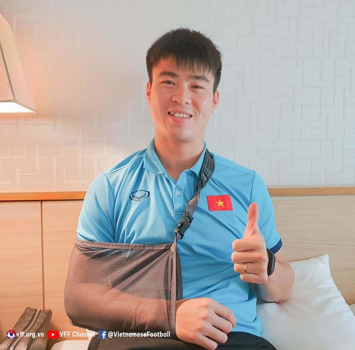 Duy Mạnh phải nghỉ 2 tháng