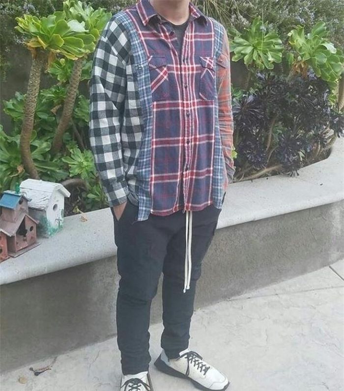 Có lẽ nhà thiết kế chất chứa rất nhiều ý tưởng trong chiếc áo này, chỉ là chúng ta chưa hiểu mà thôi.