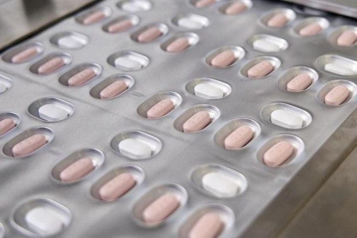 Thuốc trị Covid-19 Paxlovid. Ảnh: AP