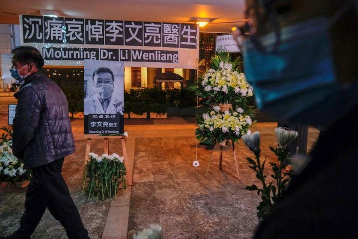 Một buổi tưởng niệm cố bác sĩ Lý Văn Lượng tại Hong Kong vào ngày 7/2/2020. Ảnh: Reuters.