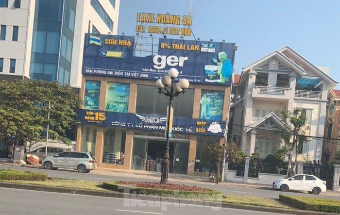 Thắng "Sơn" núp bóng kinh doanh taxi Hoàng Sa để tổ chức cờ bạc. Ảnh: Hoàng Long