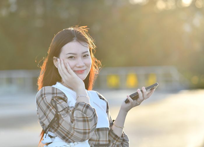  "Quảng trường Lâm Viên rộng với nhiều công trình độc đáo. Cảm giác đi dạo, chụp lại những khoảnh khắc đẹp và trải nghiệm khí hậu mát lạnh của Đà Lạt thật sự đáng nhớ", Thảo Vy nói. 
