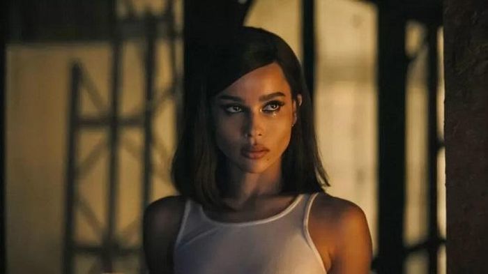 ZoeKravitz trong vai Selina/Catwoman
