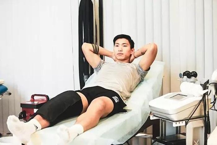 Ca phẫu thuật của nam cầu thủ Văn Hậu đã diễn ra rất thành công vào ngày 17/11.