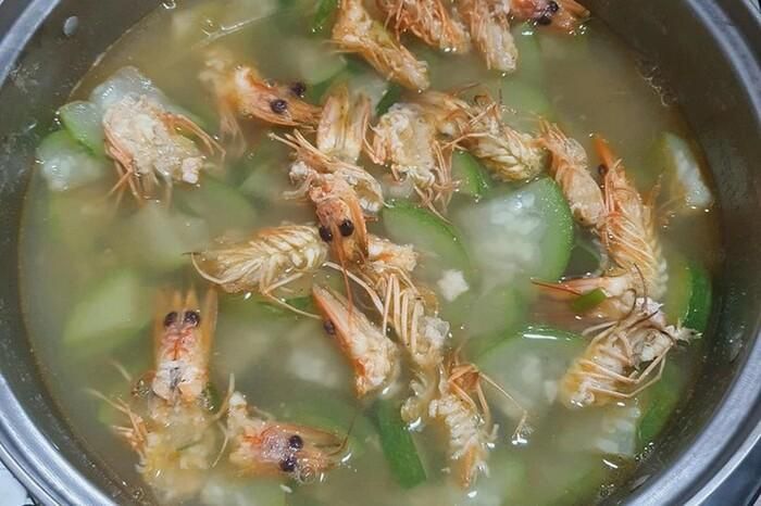 Nghe nói, râu tôm nấu với ruột bầu rất ngon và đây là kết quả!