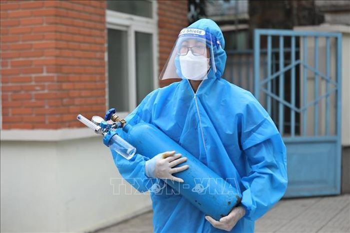 Trước diễn biến phức tạp của dịch COVID-19, việc tăng cường thực hiện các biện pháp phòng, chống dịch là cấp thiết, góp phần hỗ trợ công tác chăm sóc sức khỏe nhân dân của hệ thống bệnh viện, cơ sở y tế được thuận lợi hơn.
