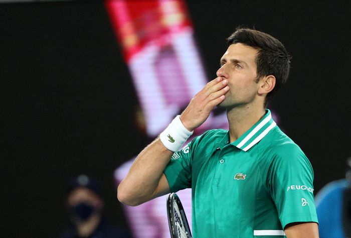  Djokovic sẽ không thể được yêu mến bằng Nadal và Federer. Ảnh: Reuters. 