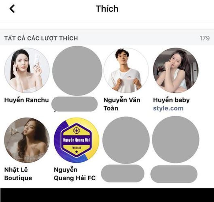 Cách đây không lâu, netizen cũng phát hiện ra Quang Hải vẫn like page bán quần áo của bồ cũ. Bên cạnh đó, anh cũng thích 2 page của "bạn gái tin đồn" hiện tại - Chu Thanh Huyền.