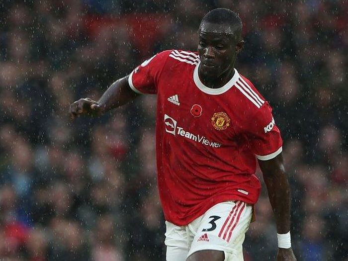 Milan muốn mượn Eric Bailly