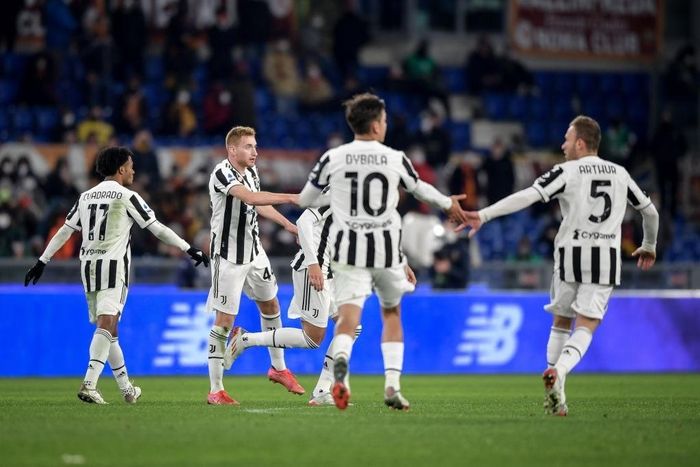 Juventus ghi liên tiếp 3 bàn thắng trong vòng 7 phút để lật ngược thế cờ