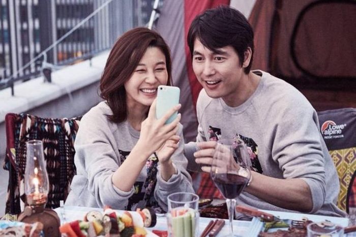 Jung Woo Sung (phải) trong phim “Don’t Forget Me “năm 2016