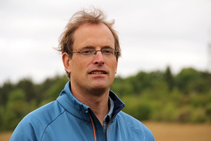 Markus Reichstein, Giám đốc phòng tích hợp Hóa sinh tại Viện Hóa sinh Max-Planck, Đức, cho biết dữ liệu của đồ họa này được lấy từ các quan sát vệ tinh và hàng trăm trạm giám sát các-bon trên toàn thế giới.