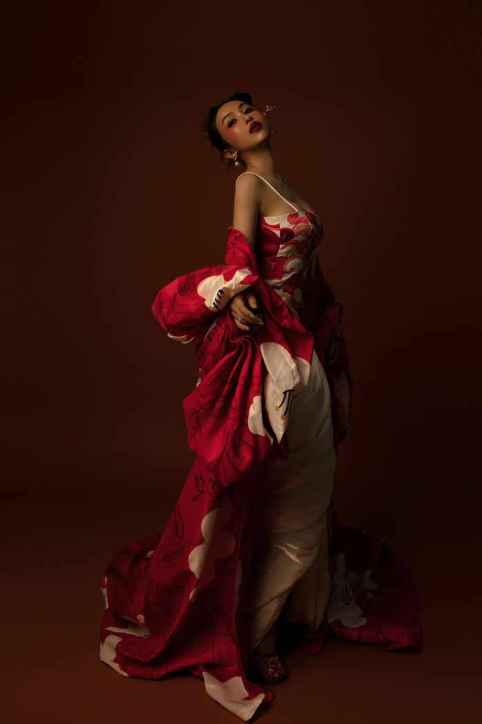 Không hoạt động trong showbiz nhưng Mina Phạm vẫn là cái tên hot thu hút nhiều sự quan tâm của cộng đồng mạng.