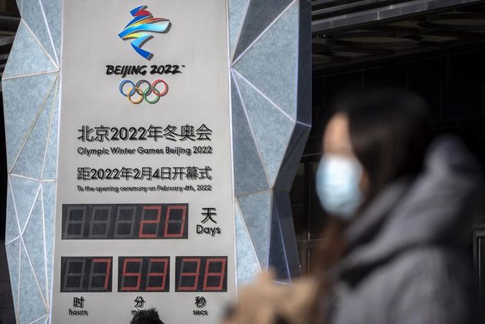 Bảng đếm ngược đến ngày tổ chức Olympic Bắc Kinh. Ảnh: AP