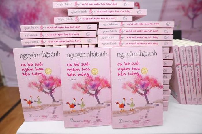 Truyện dài“Ra bờ suối ngắm hoa kèn hồng”