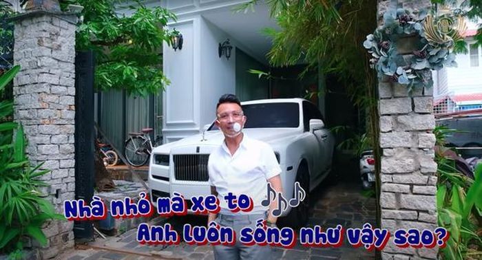 Ngoài ra, Minh Nhựa còn sở hữu một căn biệt thự khác ở Phú Mỹ Hưng. Ảnh: YouTube NV