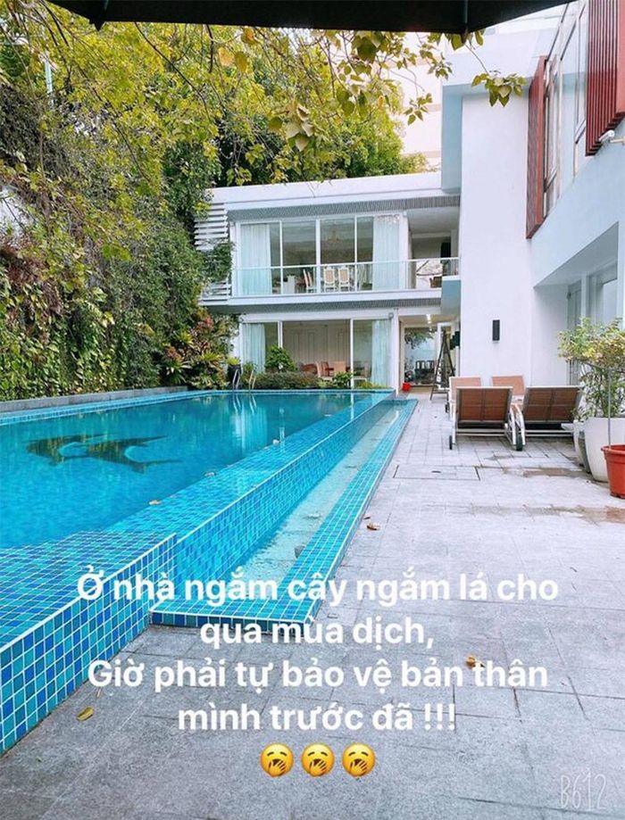 Thiếu gia Phan Thành nổi tiếng vì gia thế khủng và những thú chơi siêu xe cực khủng. Gia đình Phan Thành sở hữu một căn biệt thự hoành tráng ở quận 3, thuộc một tuyến phố lớn của Sài Gòn. Ảnh chụp màn hình