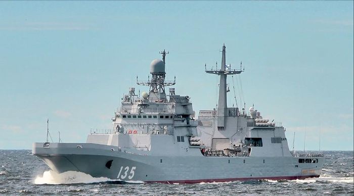 “Thụy Điển không phải là thành viên NATO, nhưng được coi là một đối tác khá thân thiết của Liên minh. Chính vì vậy, động thái của Nga với việc điều tàu chiến qua Baltic có thể là một lời cảnh báo ẩn ý đối với khối quân sự phương Tây”, trang Baijiahao nhấn mạnh.