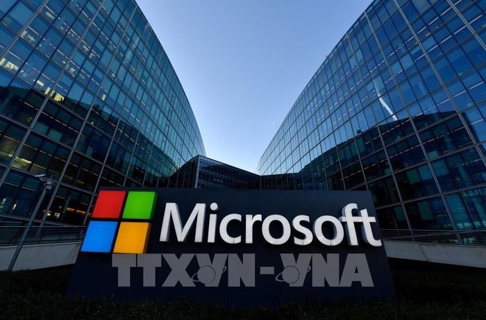 Biểu tượng Microsoft tại ngoại ô Paris, Pháp. Ảnh: AFP/TTXVN