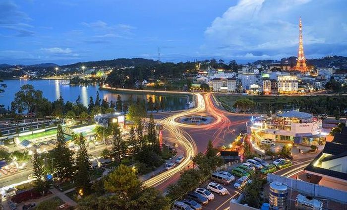 Thành phố Đà Lạt ngày càng phát triển, trở thành địa điểm du lịch hấp dẫn