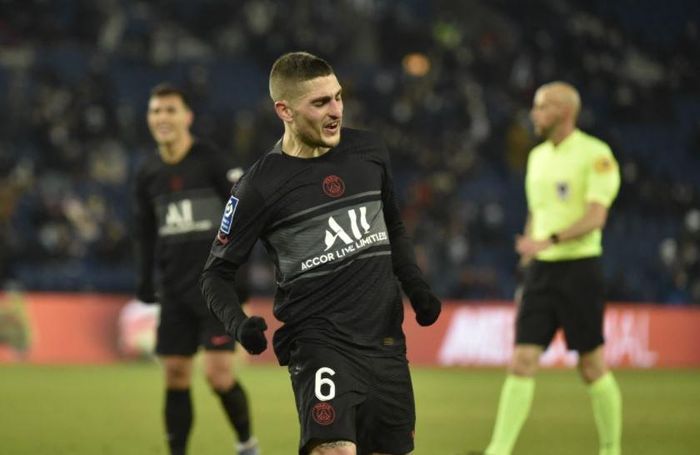  PSG phải nhờ đến một tình huống lộn xộn trong vùng cấm ở phút 44 mới có thể chọc thủng lưới Reims. Sau nỗ lực xoay người dứt điểm bất thành của Icardi, Verratti băng lên sút quyết đoán vào góc gần tung lưới đội khách. 