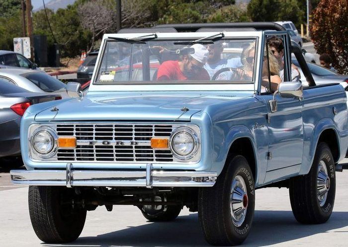 Chiếc Ford Bronco đời 1967 có giá chỉ khoảng 40.000 USD.