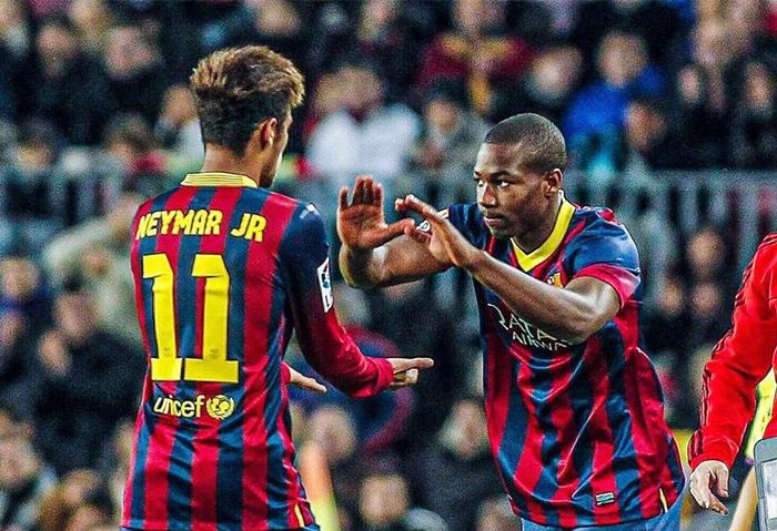 Adama Traore (phải) trưởng thành từ lò đào tạo Barca