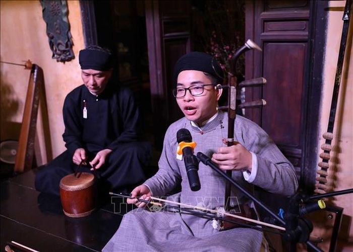 Hát xẩm trong chương trình.