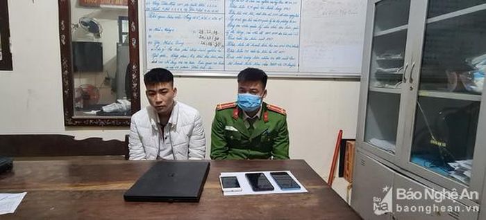 Đối tượng Nguyễn Đình Nam tại cơ quan công an. Ảnh: Thanh Toàn