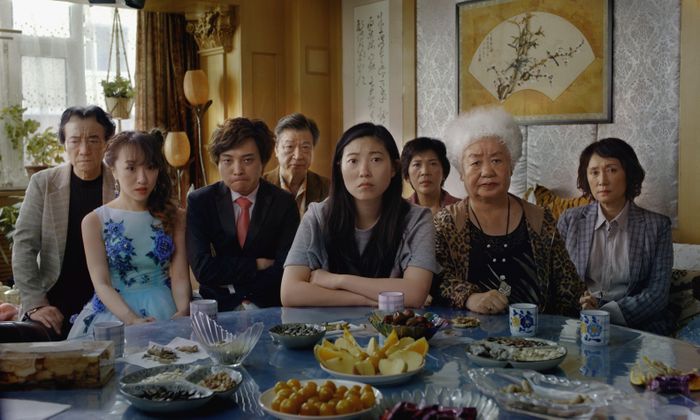  Các dì có vai trò quan trọng trong văn hóa gia đình châu Á. Ảnh: The Farewell. 