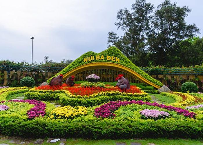 Núi Bà Đen