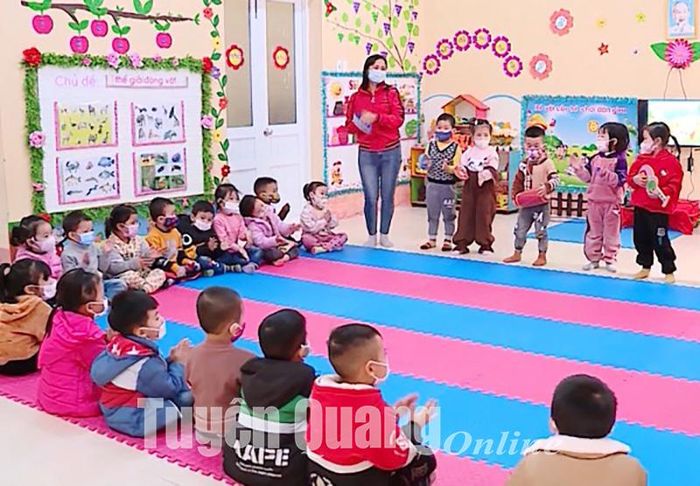 Học sinh mẫu giáo Trường Mầm non Sơn Nam trong giờ học.