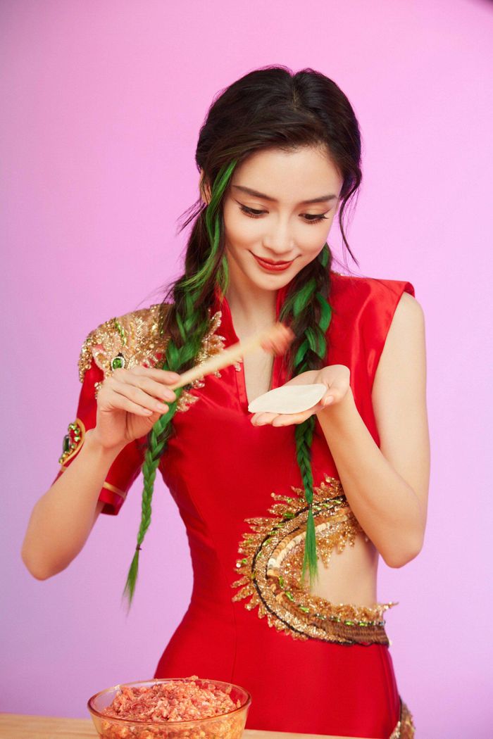 Angelababy chính thức kết thúc cuộc hôn nhân kéo dài 7 năm với Huỳnh Hiểu Minh chỉ vài ngày trước Tết Nguyên đán. Ảnh: Sina.