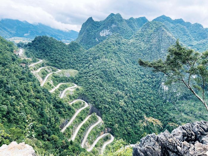 Toàn cảnh con đèo 14 tầng