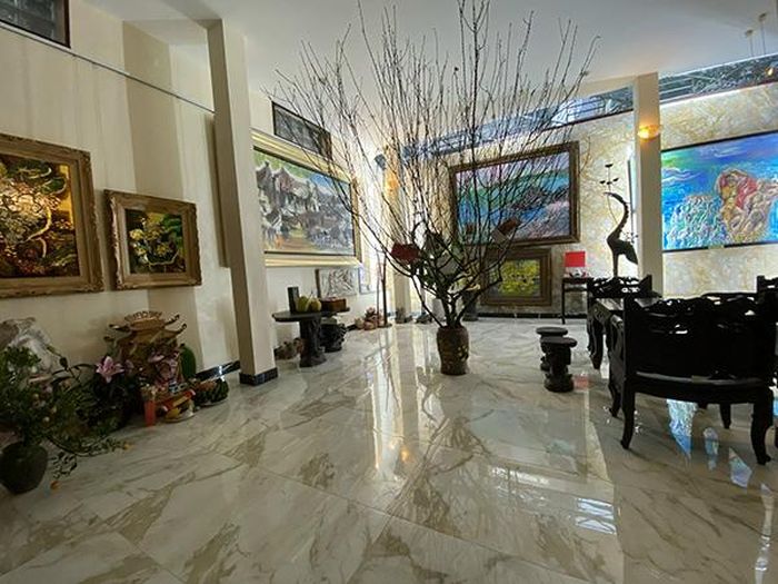 Không gian hội họa của Văn Dương Thành