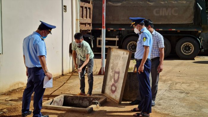 Đoàn kiểm tra liên ngành Đắk Nông kiểm tra thực tế các cây xăng đóng cửa