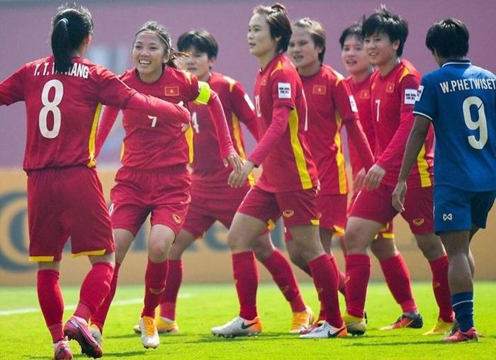 Tuyển nữ Việt Nam thắng thuyết phục trước Thái Lan.