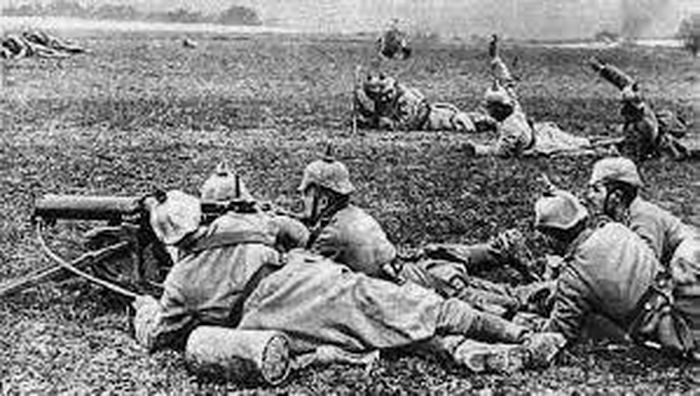 Vào ngày 22/8/1914, một trận đánh ác liệt diễn ra giữa binh sĩ Pháp với Đức tại Rossignol gần Ardennes. Trong trận đánh này, lực lượng Pháp đã dốc toàn lực nhằm ngăn chặn đà tiến công của quân Đức.