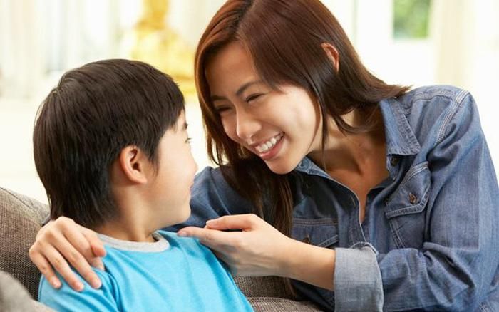 Dần dần lớn hơn, trẻ sẽ học được thái độ biết ơn mọi điều trong cuộc sống. Ảnh minh họa