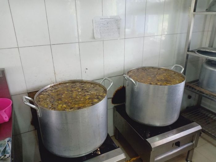Những nồi cháo đảm bảo về mặt dinh dưỡng và an toàn vệ sinh thực phẩm - ảnh T.L