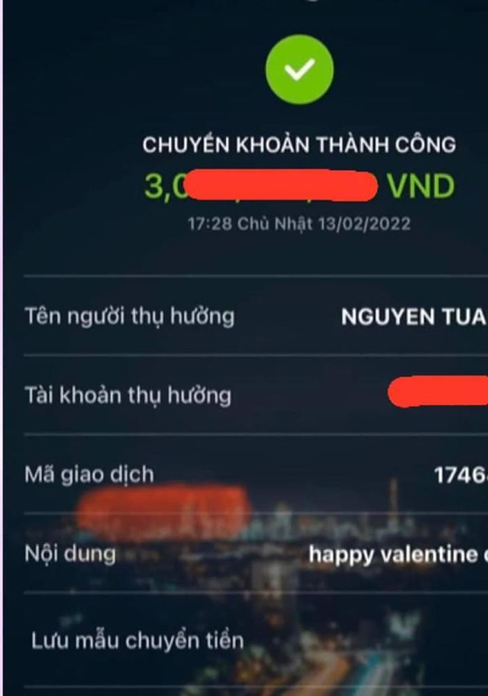 Khác với nhiều sao Việt, ca sĩ Tuấn Hưng lại nhận được món quà Valentine rất thực tế từ bà xã Hương Baby. Anh rất xúc động trước sự tâm lý của vợ và viết trên trang cá nhân: "Nếu anh được lựa chọn, thì anh vẫn sẽ chọn em. Cảm ơn em đã yêu và chấp nhận con ngựa bất kham như anh, để hôm nay chúng mình luôn yêu nhau và vì nhau tất cả. Với anh: Chỉ có thể là yêu. Anh yêu em nhiều lắm". 