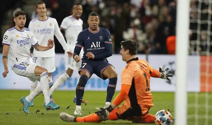 Mbappe thay Messi hạ gục Real Madrid