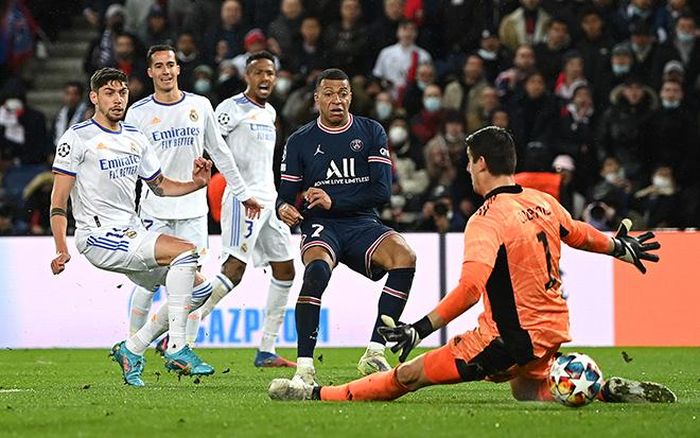 Mbappe tỏa sáng ở phút bù giờ