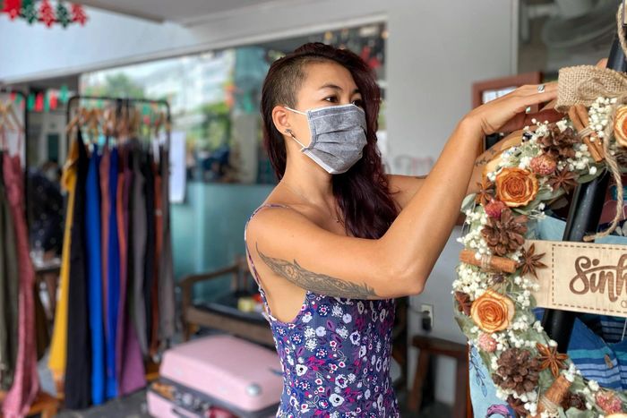 Công việc công sở gò bó thời gian, nhiều quy tắc, chịu áp lực từ sếp, đồng nghiệp khiến người trẻ không còn hào hứng. Ảnh: Phương Thảo. 