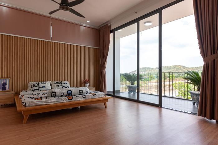 Phòng ngủ của 1 cậu con trai có view rất đẹp
