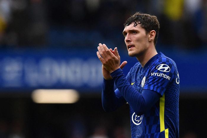 Barca đàm phán ký Christensen