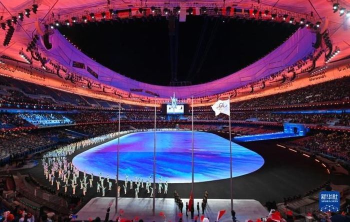 Olympic Bắc Kinh 2022 diễn ra trong bối cảnh dịch COVID-19 vẫn bùng phát và lan rộng trên toàn thế giới. Dù vậy, Thế vận hội vẫn được tổ chức thành công.