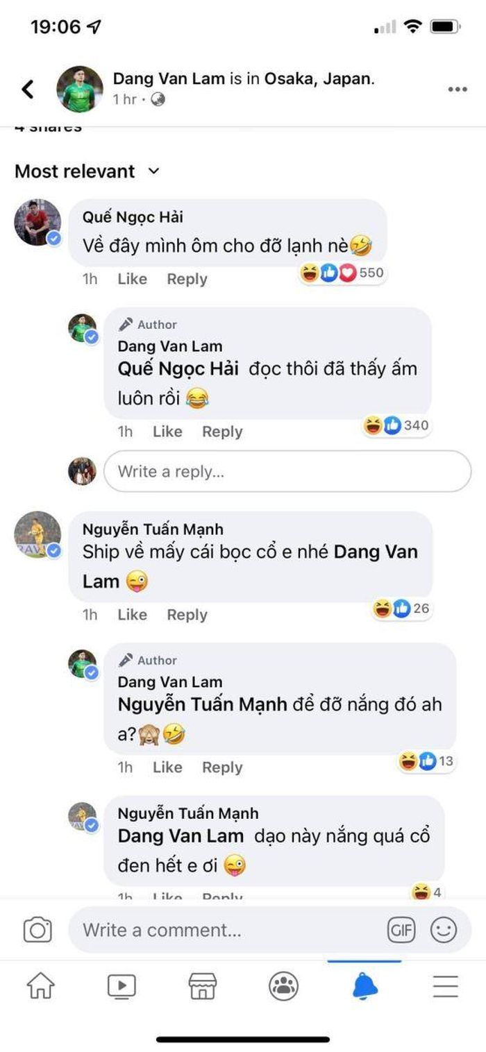 Còn đây là cách Quế Ngọc Hải giúp Văn Lâm bớt lạnh