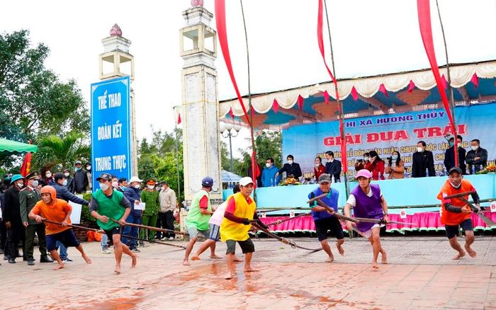 Đua tranh từ những bước chạy trên bờ