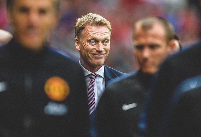 MU đã ký hợp đồng 6 năm với David Moyes mùa Hè 2013 để thay Sir Alex Ferguson, nhưng Moyes đã bị sa thải khi mùa 2013-14 còn chưa kết thúc